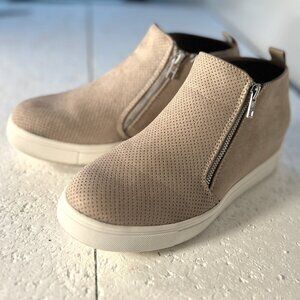 Time & Tru 7W Mocha Color Ankle Boot Sneaker Modern Sporty Minimalist Y2K